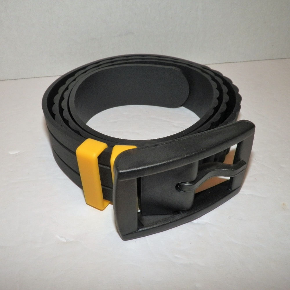 Luv's H20 Palm Beach NIB Black Rubber Belt